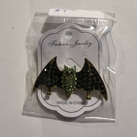 Animal and flower, brooches, and pins with Crystals and enameling - Picture 5 of 16